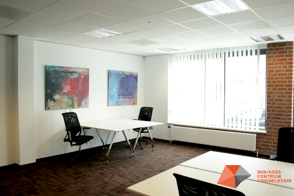 Per 1 juli beschikbaar: een lichte kantoorruimte van 34 m2